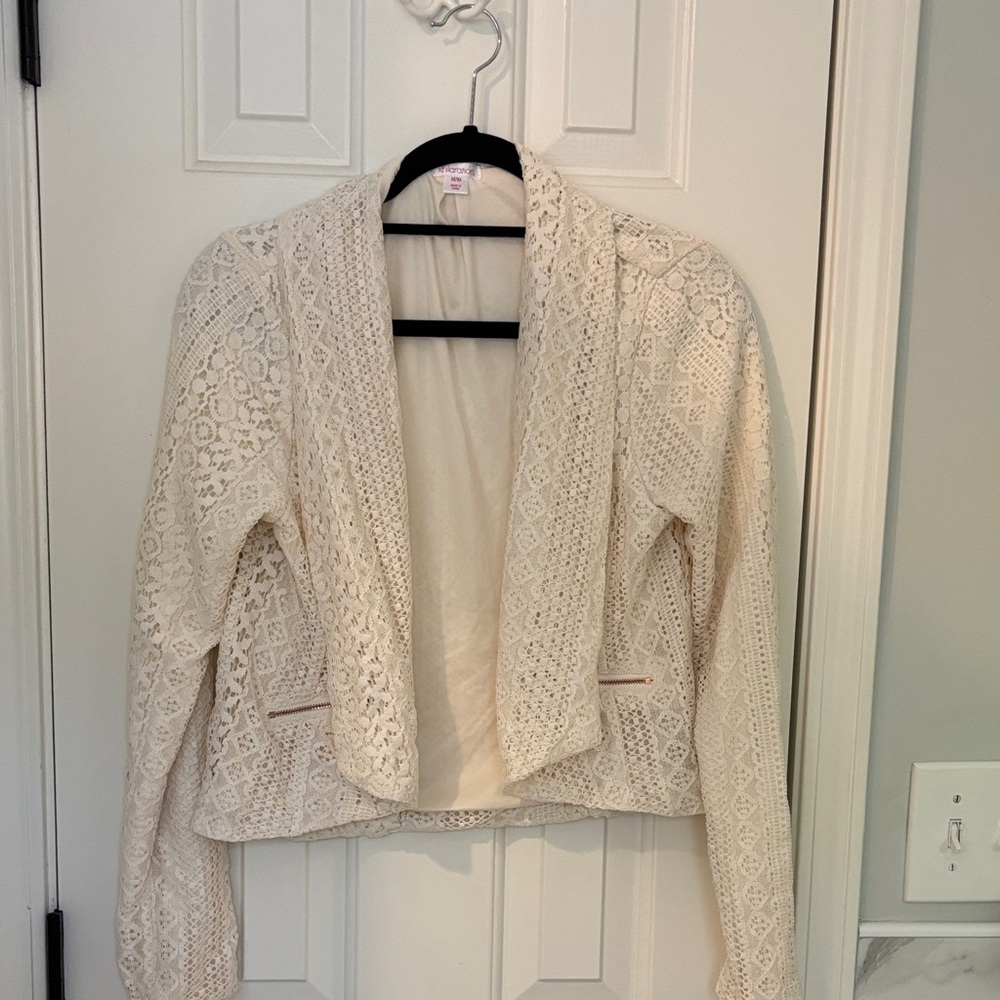 Lace Blazer/Jacket Cream, Open-Front with Gold Zipper Details